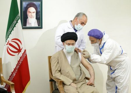 رهبر انقلاب پس از دریافت دُز اول واکسن «کوو ایران برکت»: باید افتخار ملی «واکسن ایرانی» را پاس بداریم