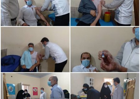 دریافت نوبت اول واکسن ایرانی برکت توسط مسئولان شهرستان ایوان
