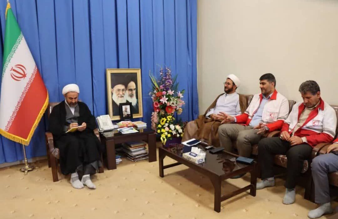 تأکید مدیرعامل جمعیت هلال‌ احمر استان ایلام بر تبیین خدمات این جمعیت در هفته هلال‌احمر بر اساس منویات مقام معظم رهبری