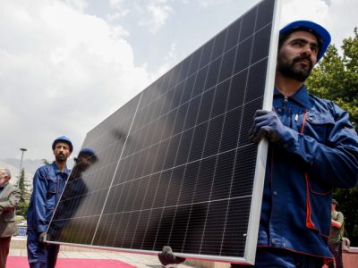 تأکید معاون عمرانی استاندار ایلام بر تسریع در احداث نیروگاه‌های خورشیدی