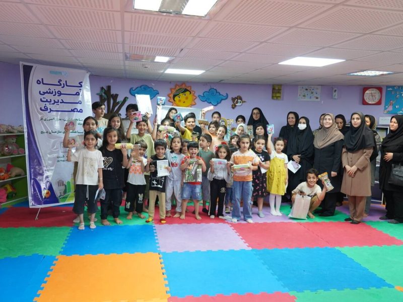 برگزاری کارگاه‌های خلاقانه و مهارتی برای کودکان و نوجوانان در کتابخانه مرکزی ایلام