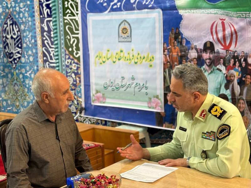 نشست و دیدار سردار سلیمانی فرمانده انتظامی استان ایلام با مردم ولایتمدار شهرستان ایوان