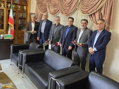 قدردانی از کوهنوردان و فعالان محیط زیست در بانک کشاورزی استان ایلام