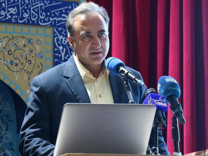 نماز، محور آرامش خانواده و پیونددهنده نسل امروز با معنویت