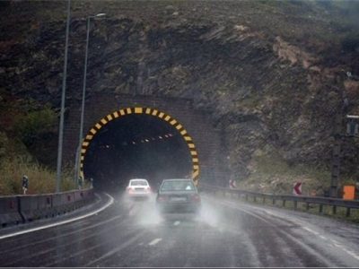 بارش باران در ۶ محور برون‌شهری ایلام / ریزش‌برداری در ۲۵ نقطه بدون ایجاد اختلال در تردد