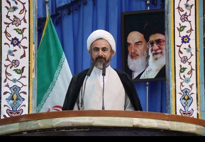 امامجمعه ایلام خواستار جهاد تبیین و برخورد قاطع با مفاسد اقتصادی شد