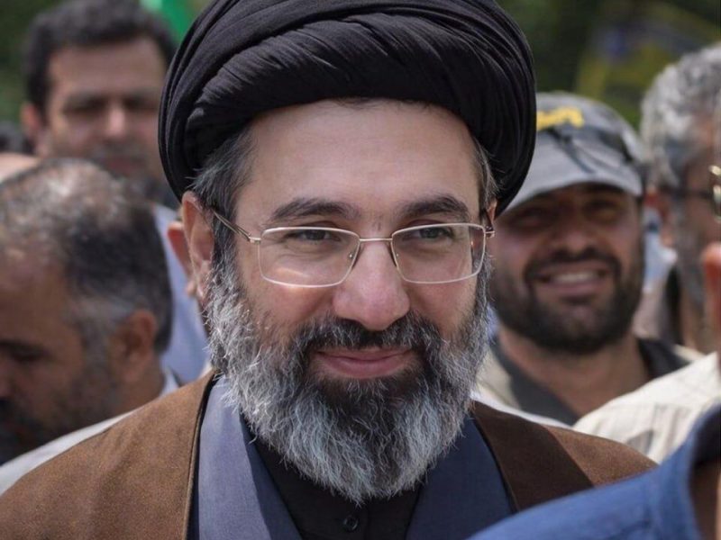 پیام نوروزی رهبر انقلاب به مناسبت آغاز سال ۱۴۰۵؛ سال «اقتصاد مقاومتی در سایه وحدت ملّی و امنیّت ملّی»